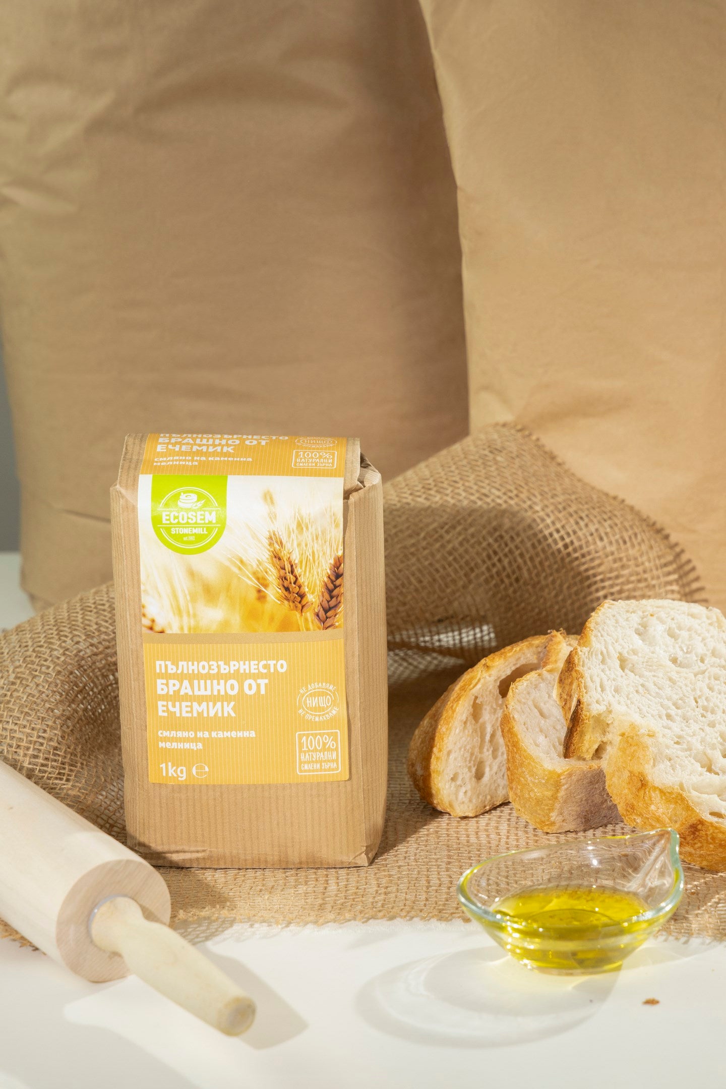 Natural whole barley flour stone-ground