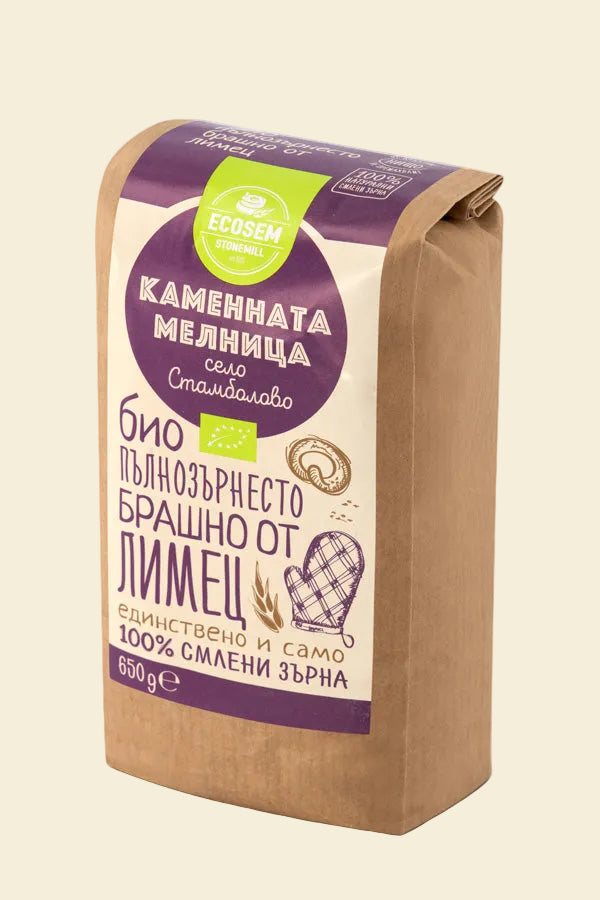 Organic spelt wholemeal flour stone-ground